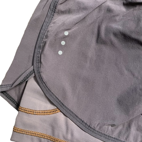 Soothfeel Workout activewear Running Shorts with Liner size small - Picture 3 of 6